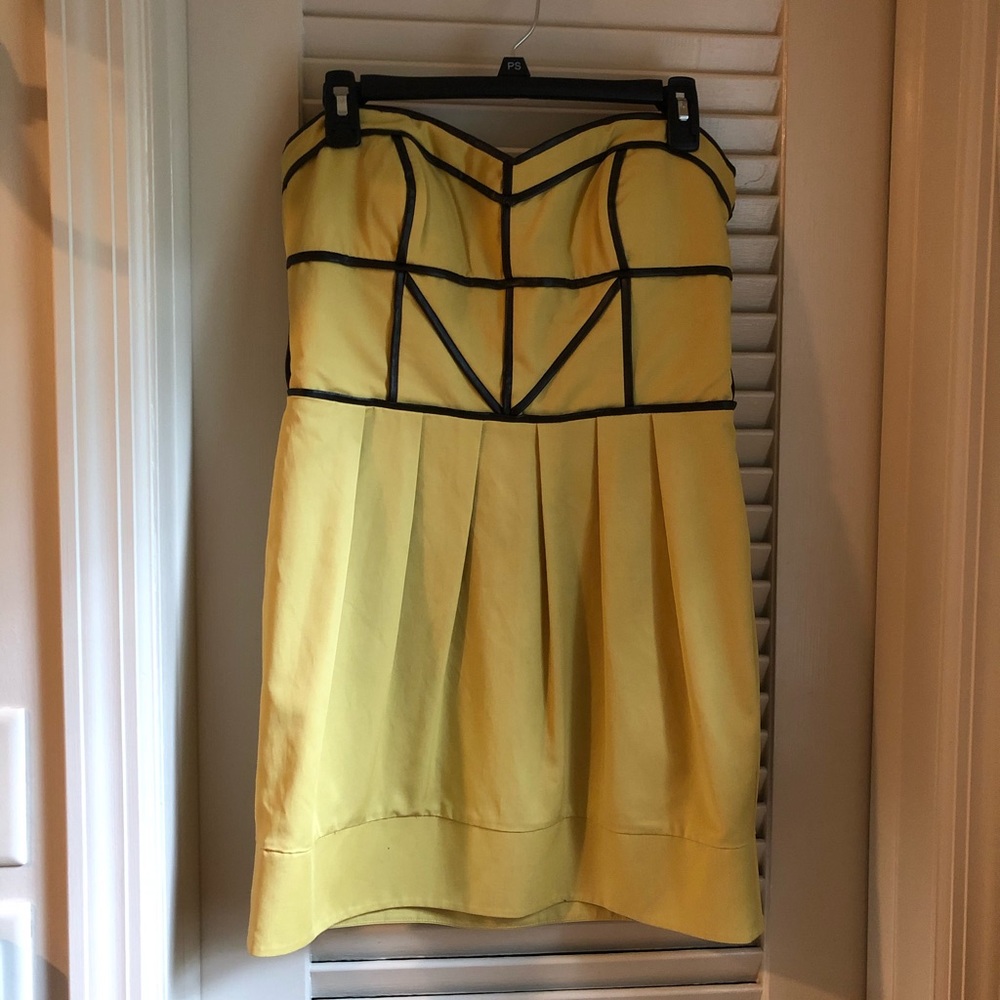 Strapless dress - 10